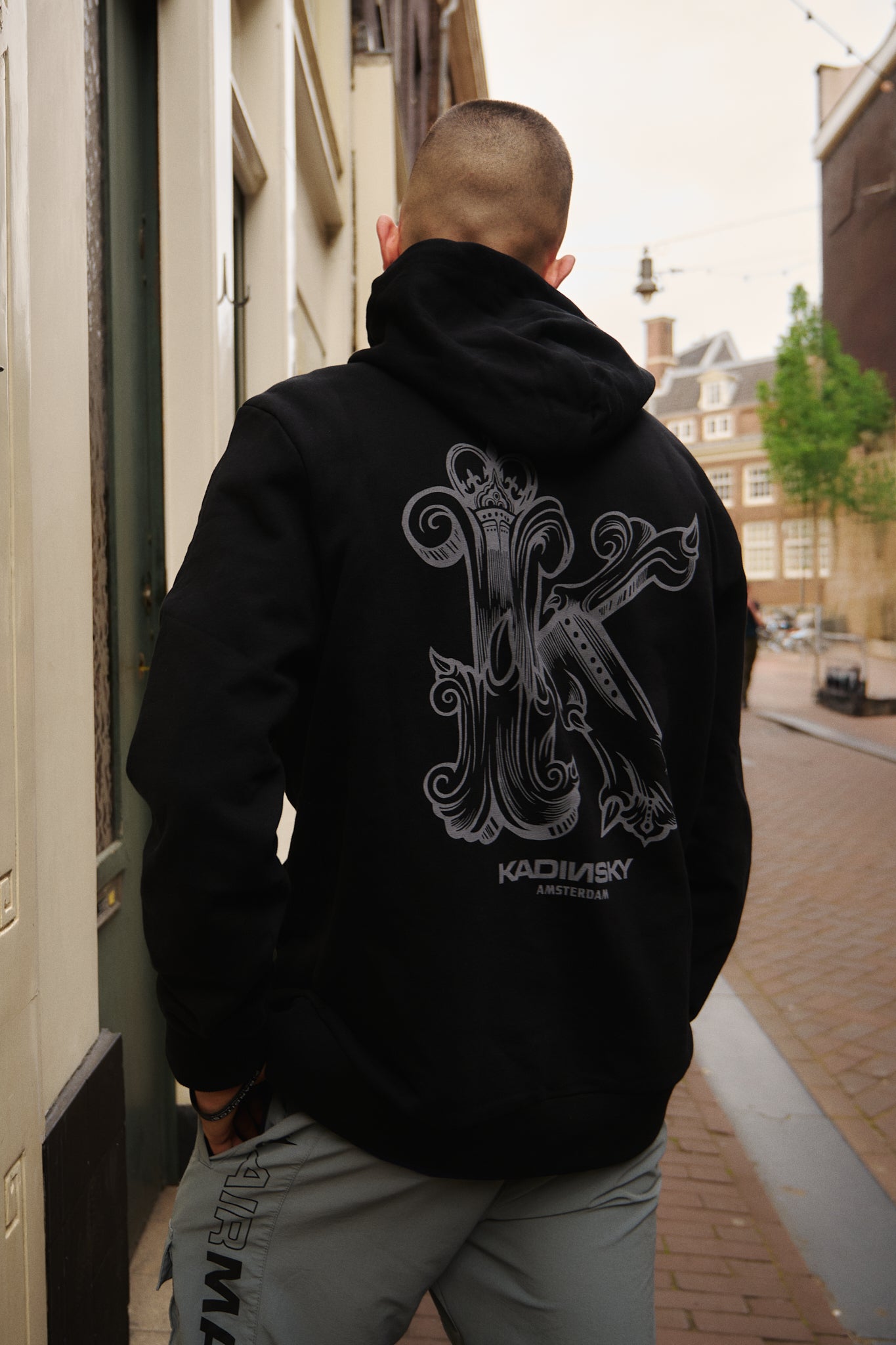 Kadinsky Hoodie - Black